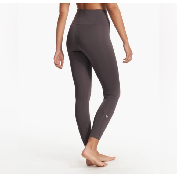 Vuori Women's Charcoal Leggings - Picture 2 of 12
